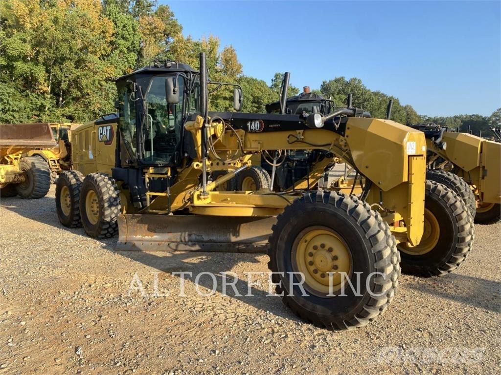 CAT 140 Równiarki