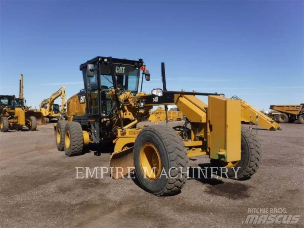 CAT 140-13 Równiarki
