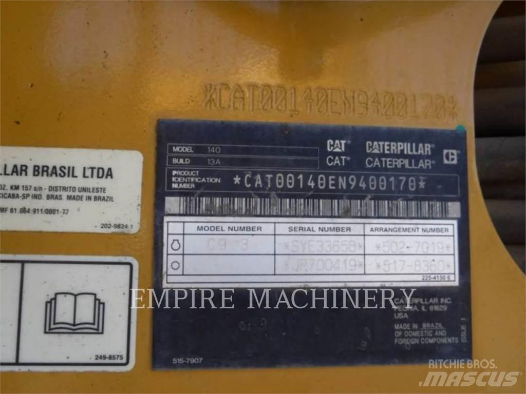 CAT 140-13 Równiarki