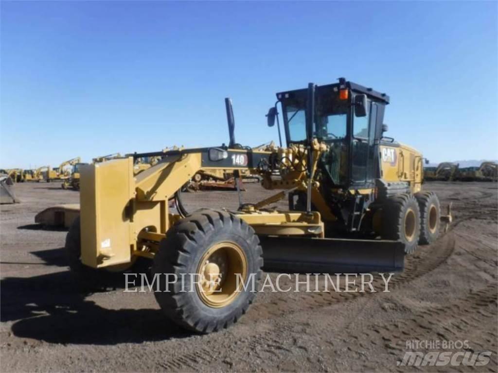 CAT 140-13 Równiarki
