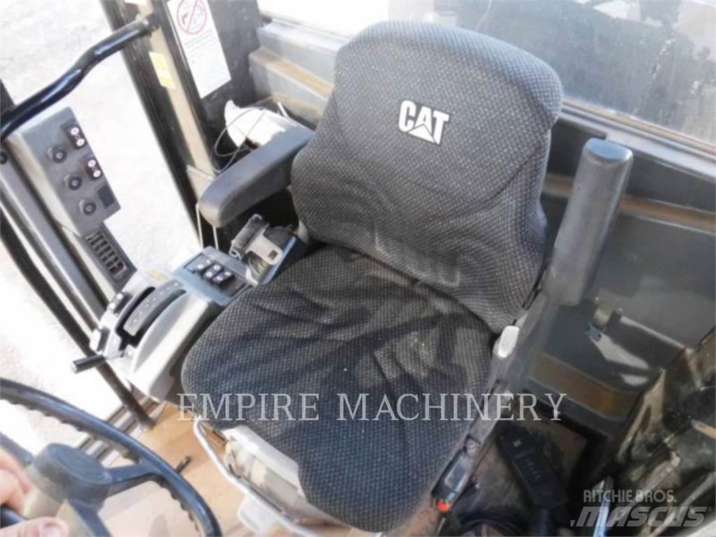 CAT 140-13 Równiarki