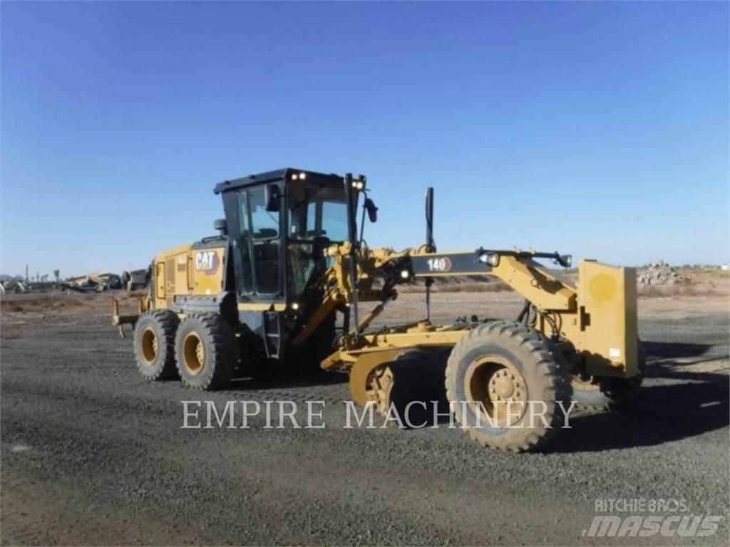 CAT 140-13 Równiarki