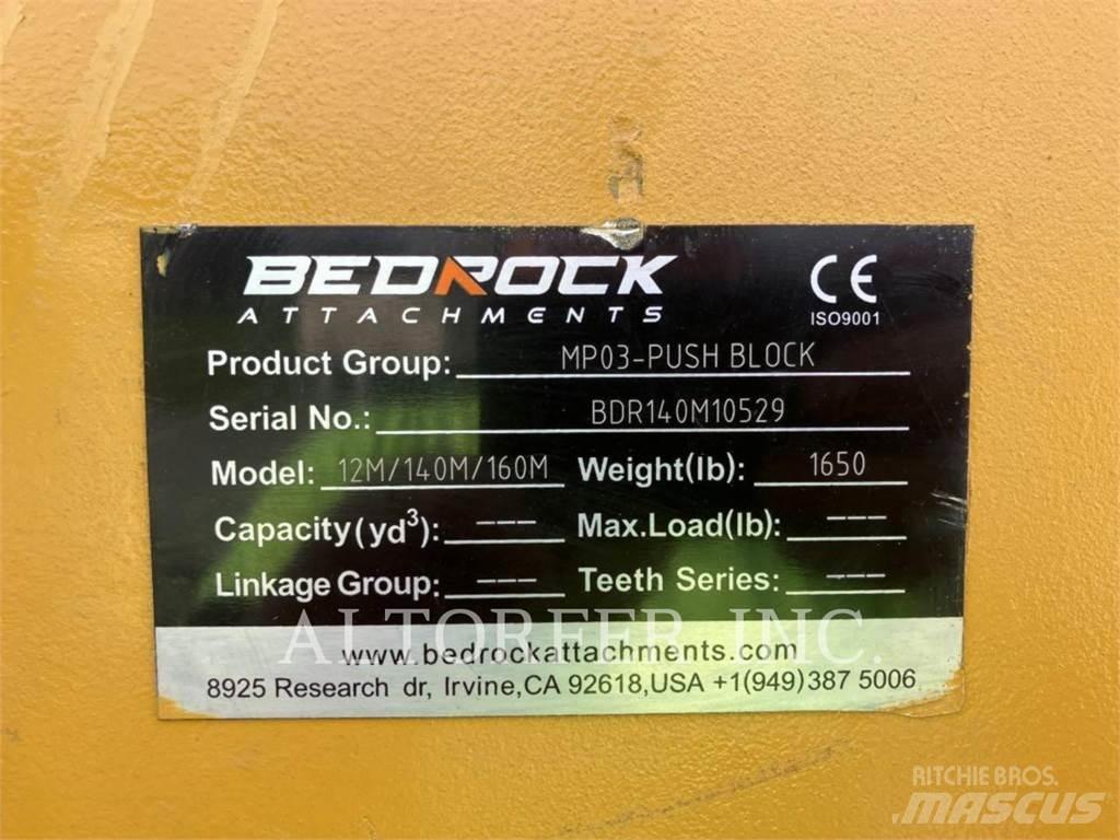 CAT 140-15AWD Równiarki