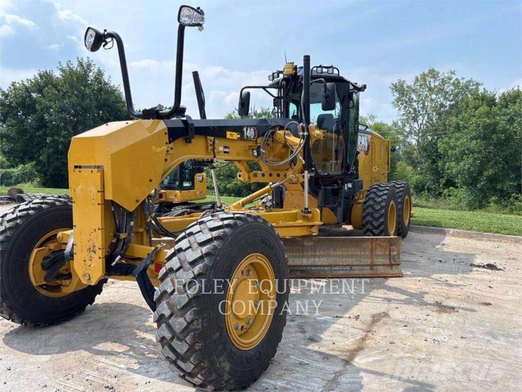 CAT 140-15AWJI Równiarki
