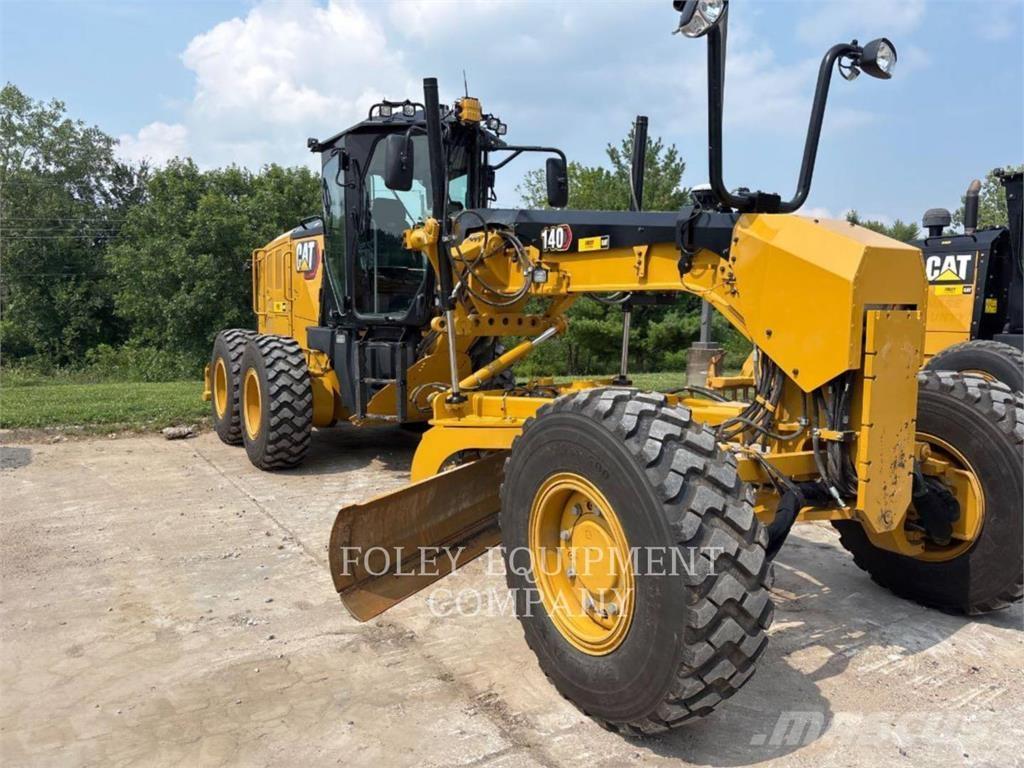 CAT 140-15AWJI Równiarki