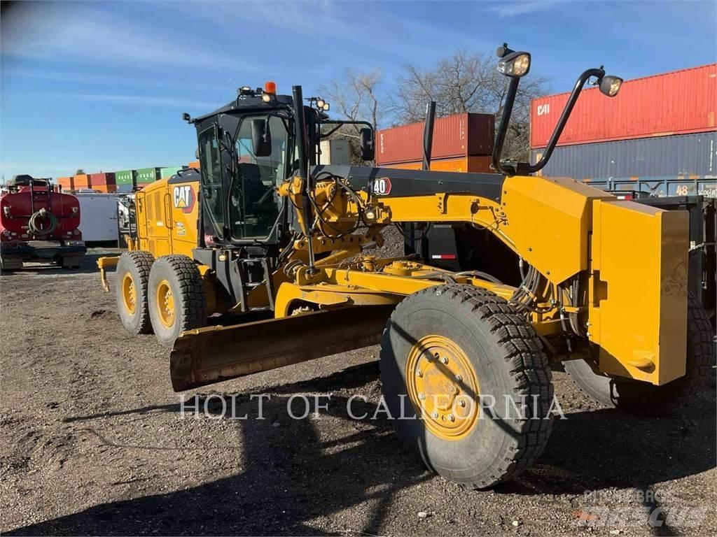 CAT 140 AWD Równiarki