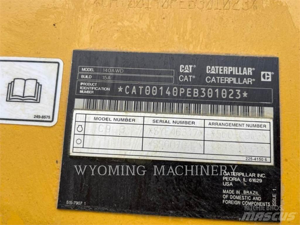 CAT 140 AWD Równiarki