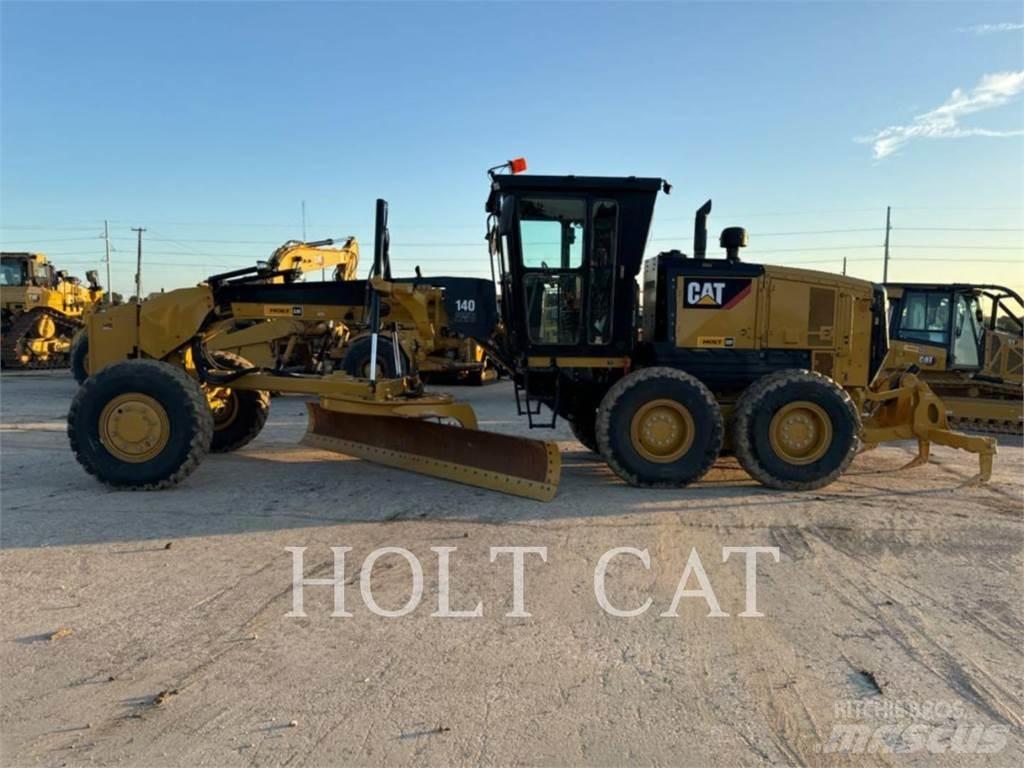 CAT 140 AWD Równiarki