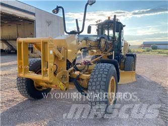 CAT 140 AWD Równiarki