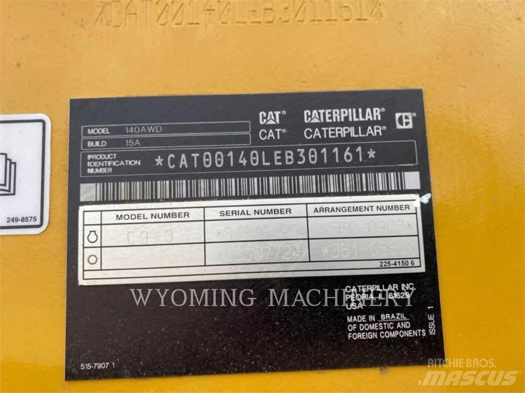 CAT 140 AWD Równiarki