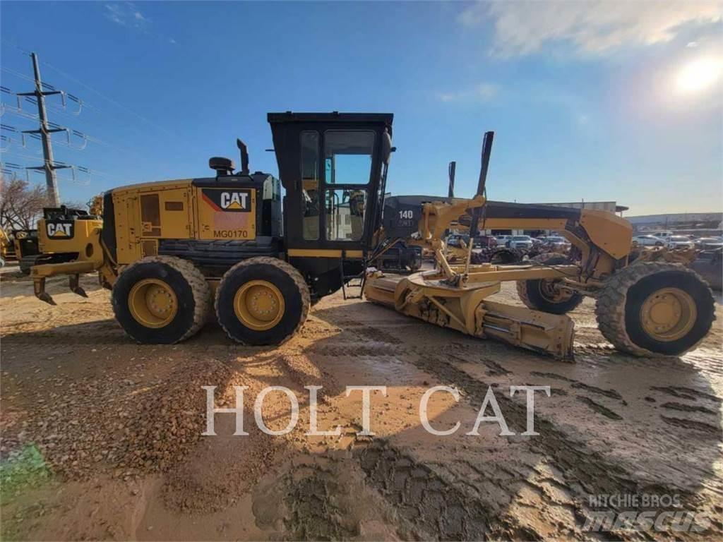 CAT 140 AWD Równiarki