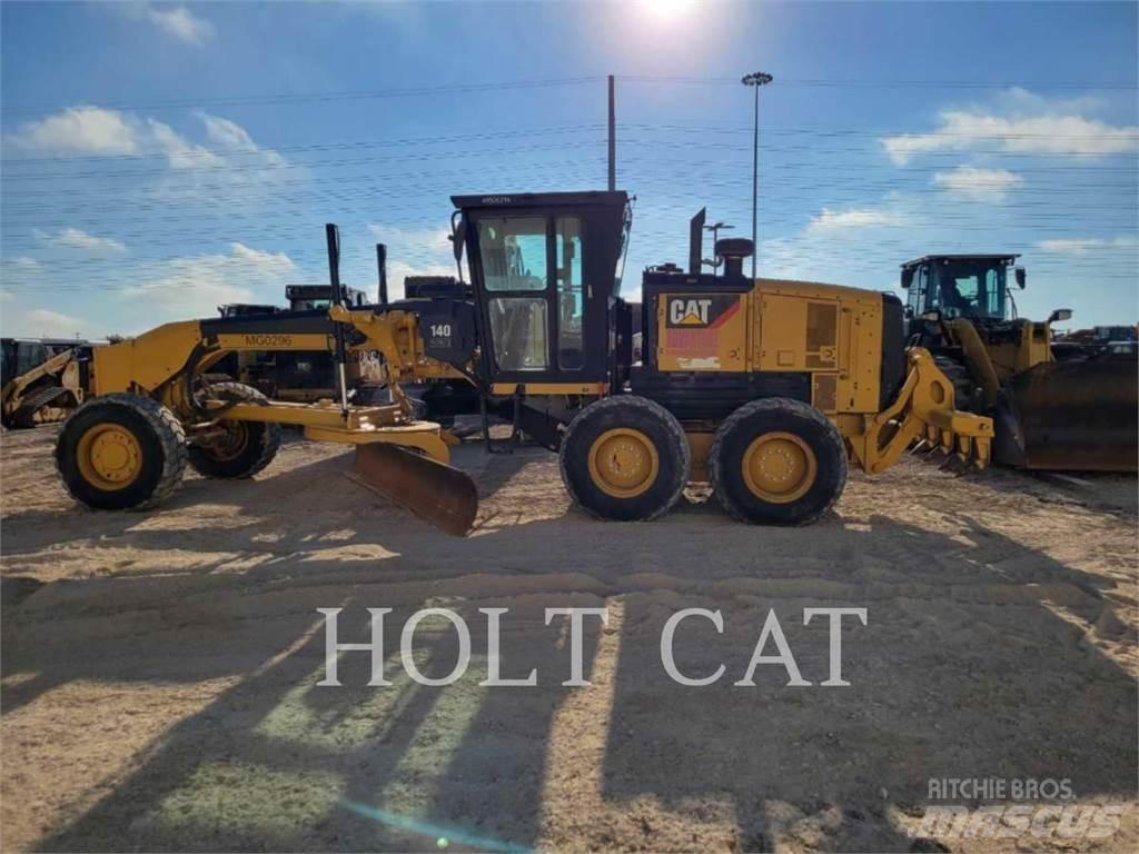 CAT 140 AWD Równiarki