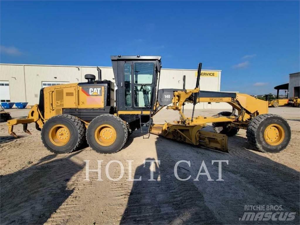 CAT 140 AWD Równiarki
