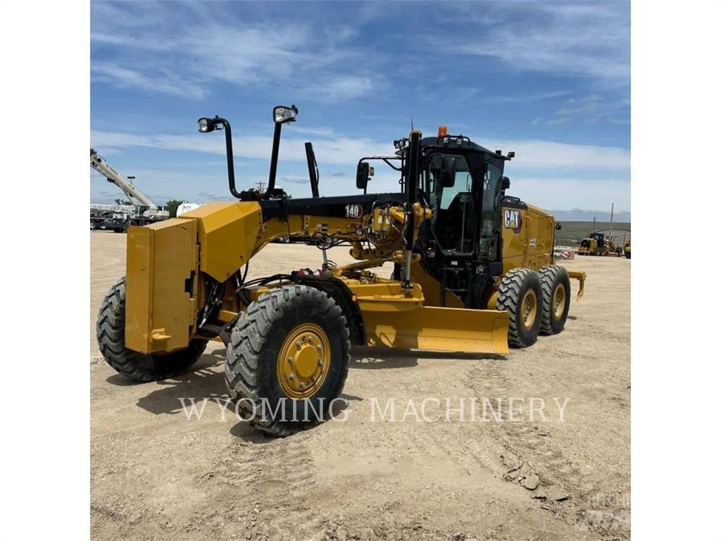 CAT 140 AWD Równiarki