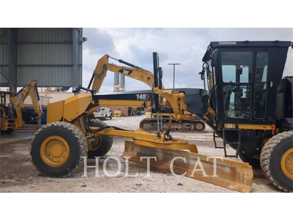 CAT 140 AWD Równiarki