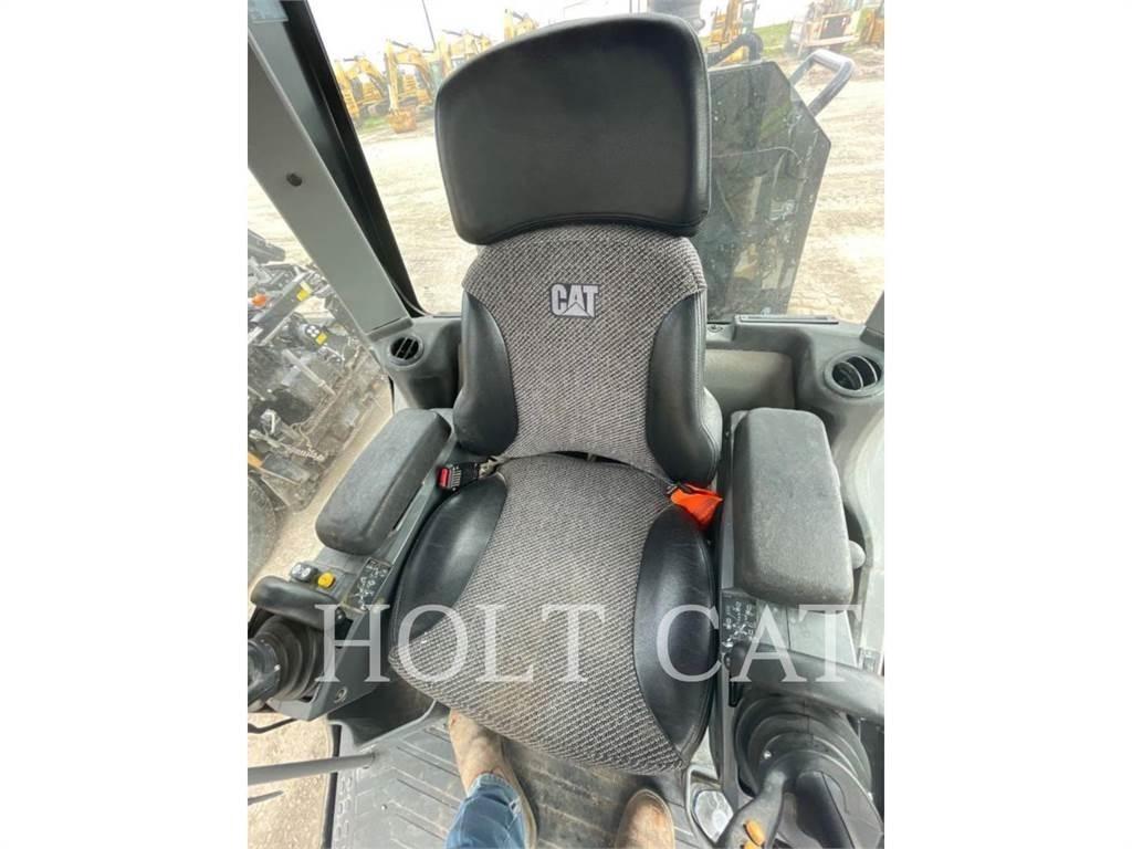 CAT 140 JOY3 Równiarki