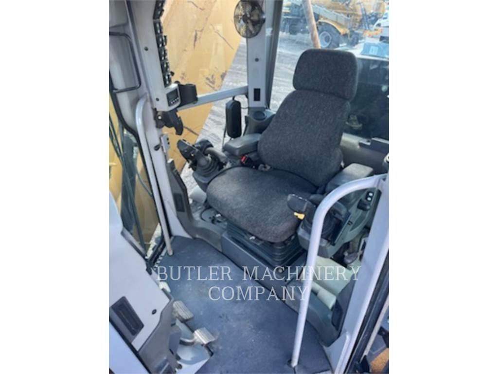 CAT 140 M2 Równiarki