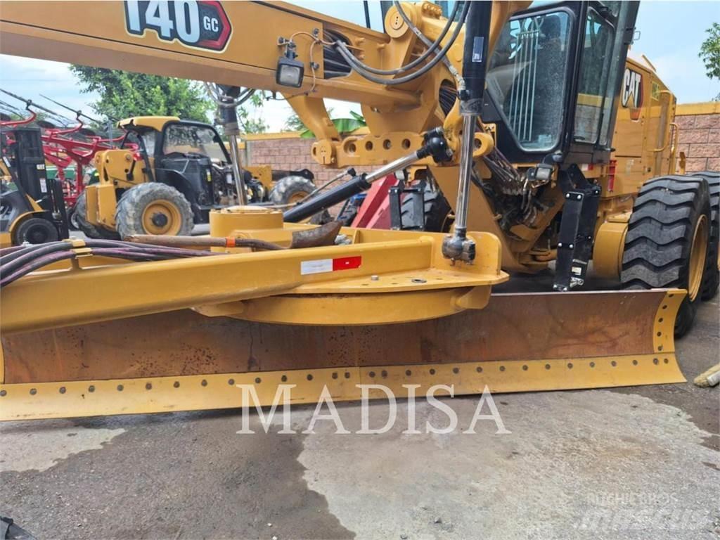 CAT 140GC Równiarki
