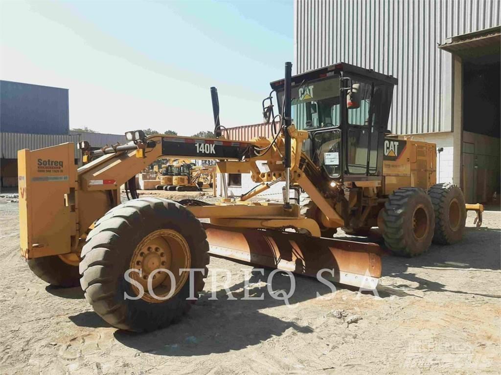 CAT 140K Równiarki