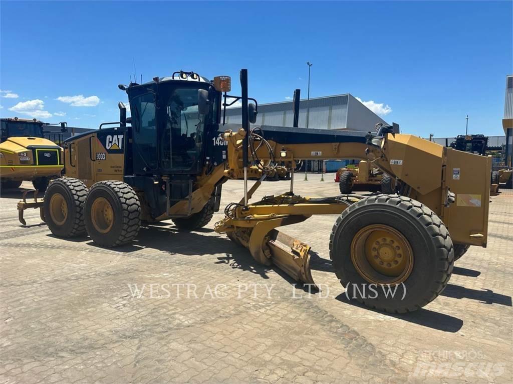 CAT 140M Równiarki