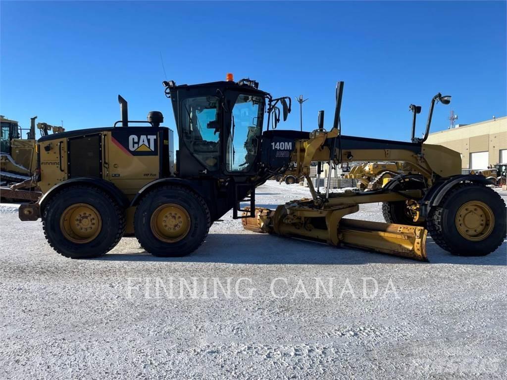 CAT 140M Równiarki