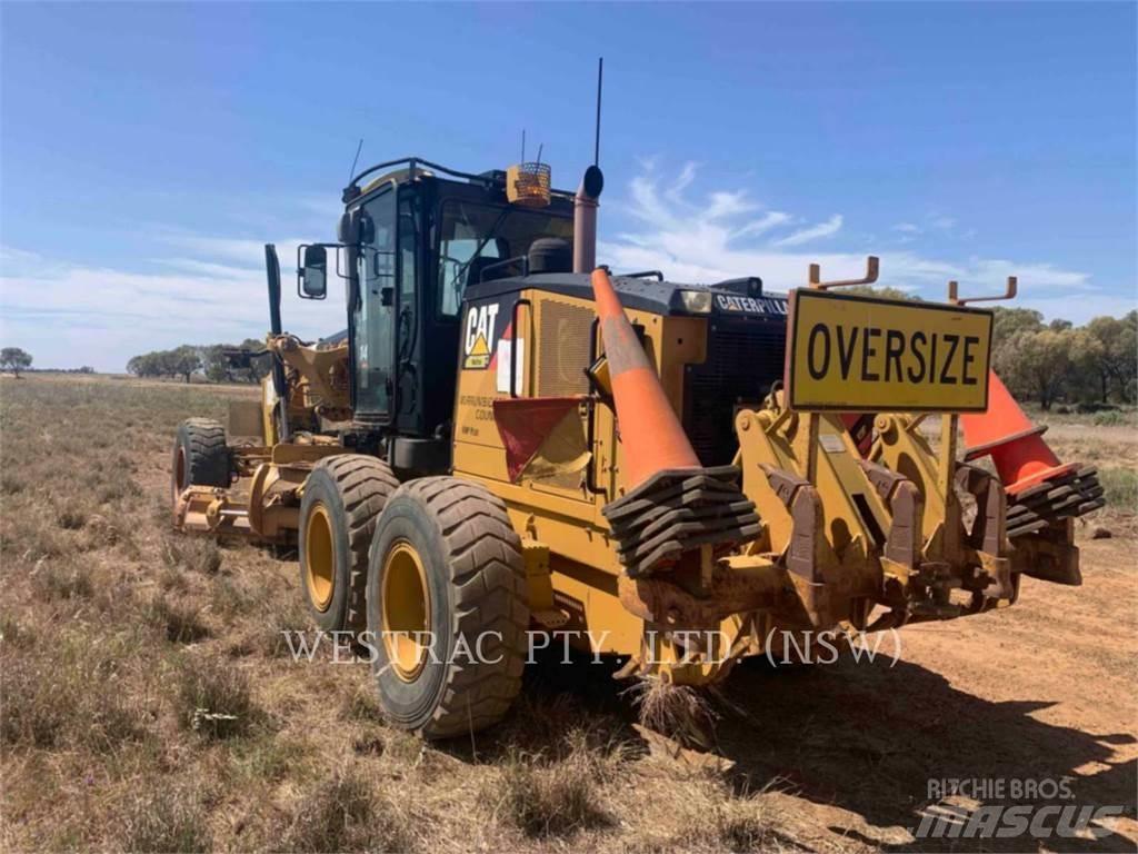 CAT 140M Równiarki