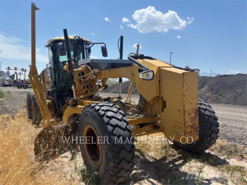 CAT 140M Równiarki