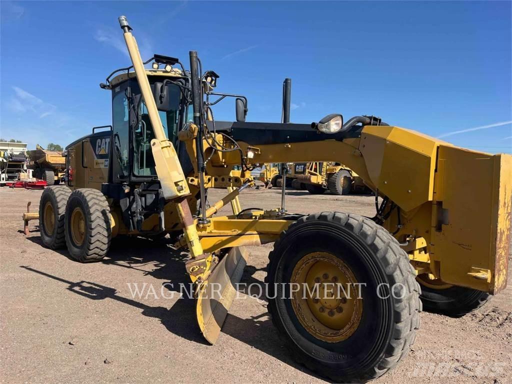 CAT 140M Równiarki