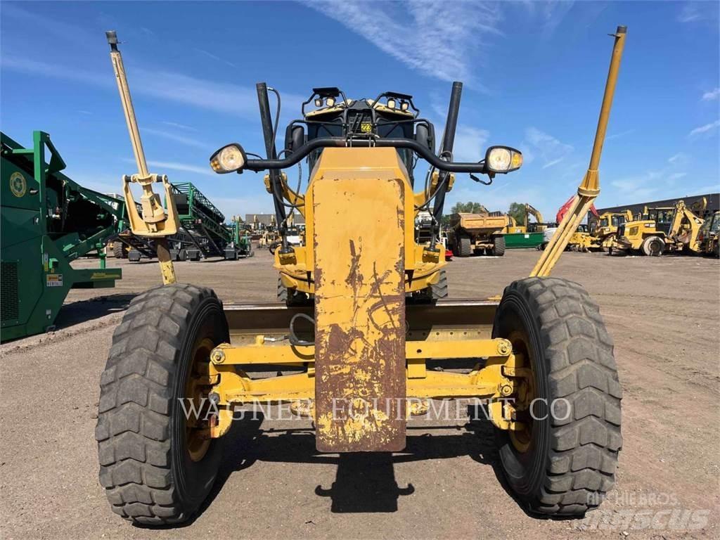 CAT 140M Równiarki