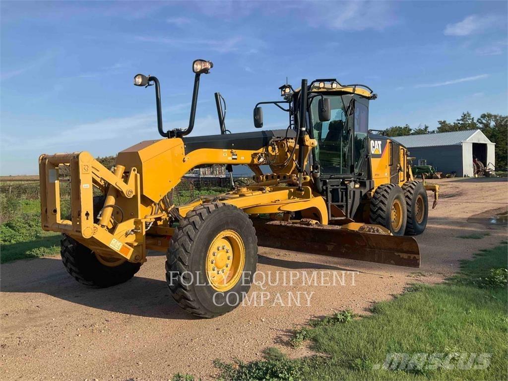 CAT 140M Równiarki