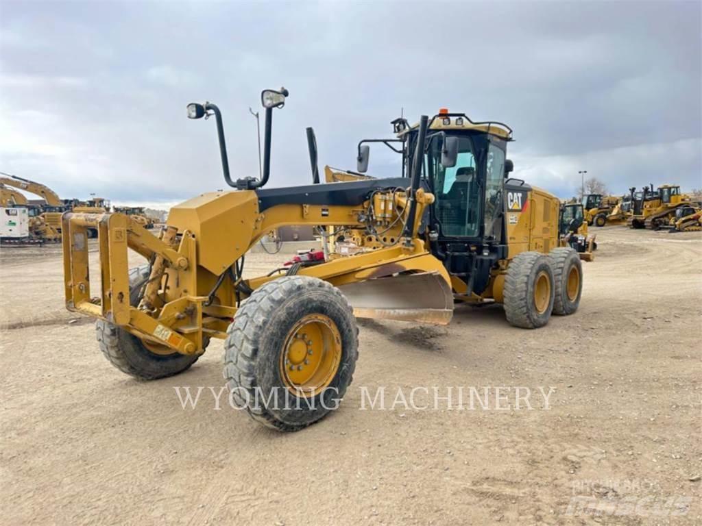 CAT 140M 2 Równiarki