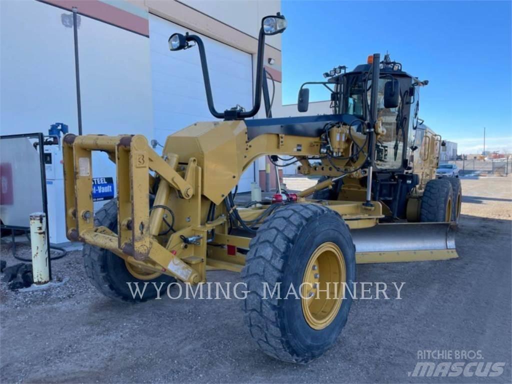 CAT 140M 2 Równiarki