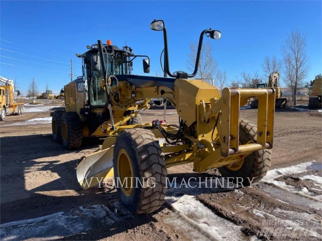 CAT 140M 2 Równiarki