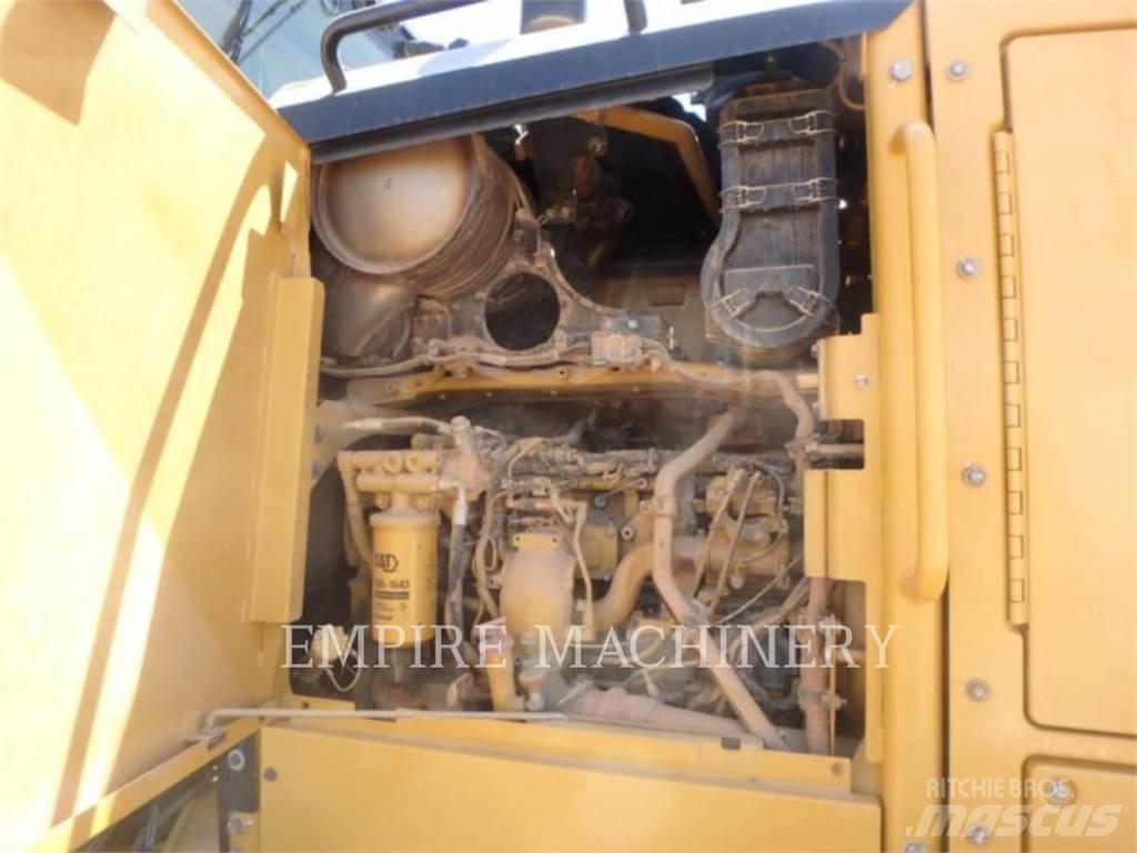 CAT 140M2 Równiarki