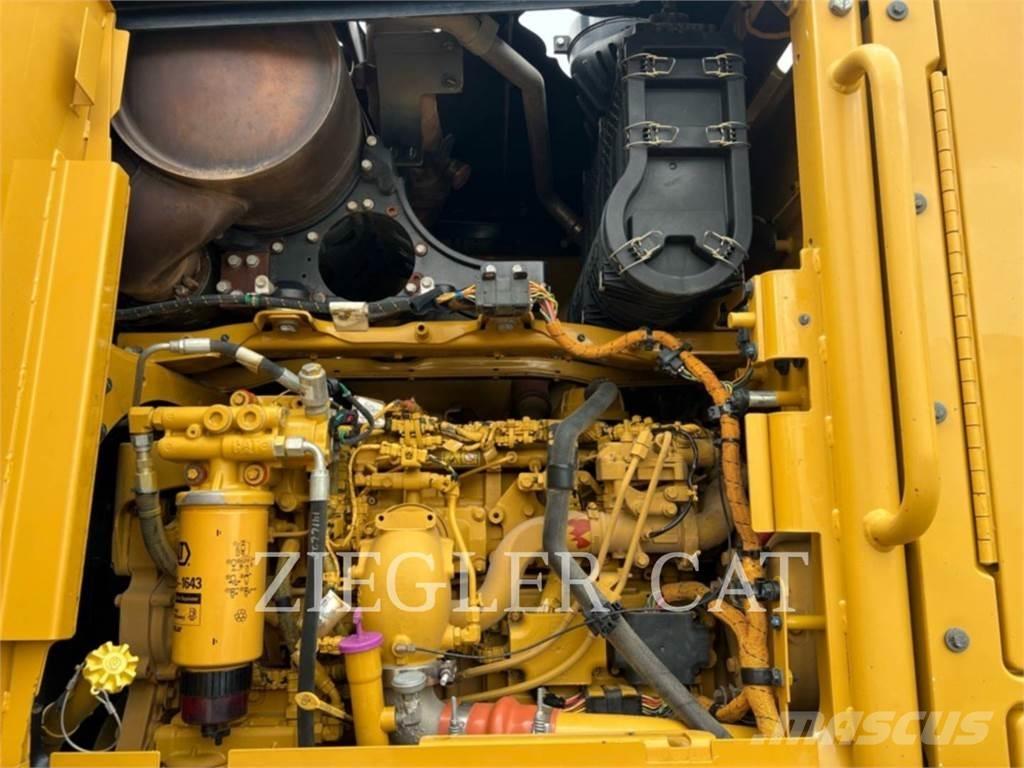 CAT 140M2 Równiarki