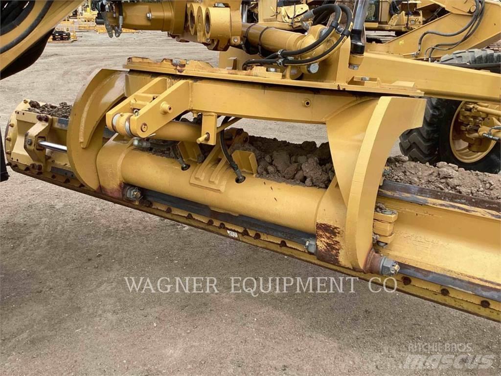 CAT 140M2 Równiarki