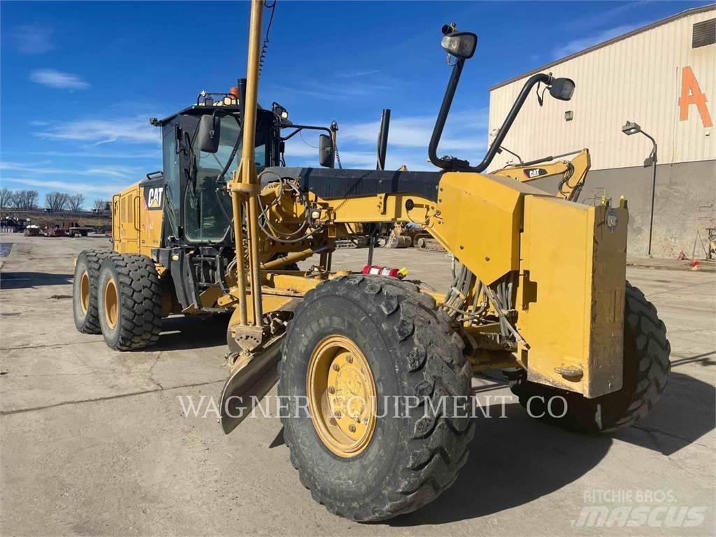 CAT 140M2 AWD Równiarki