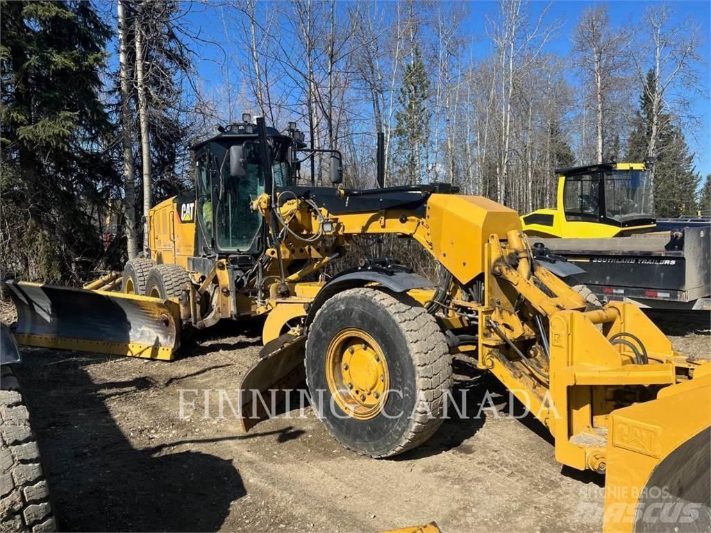 CAT 140M2 AWD Równiarki