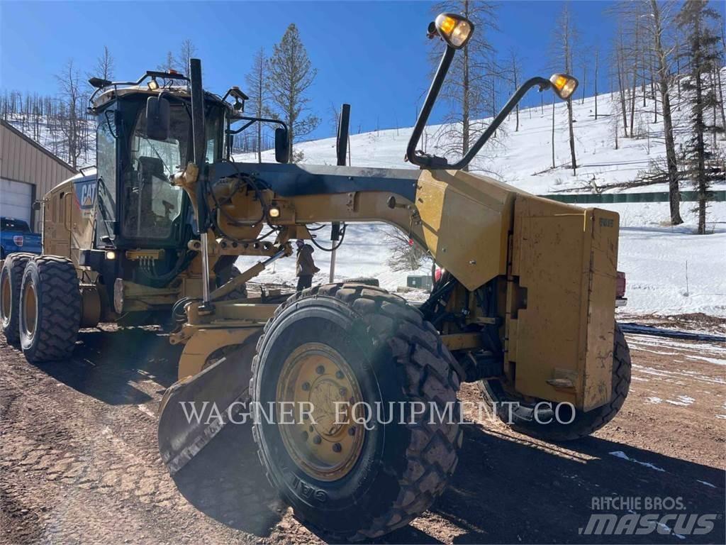 CAT 140M2 AWD Równiarki