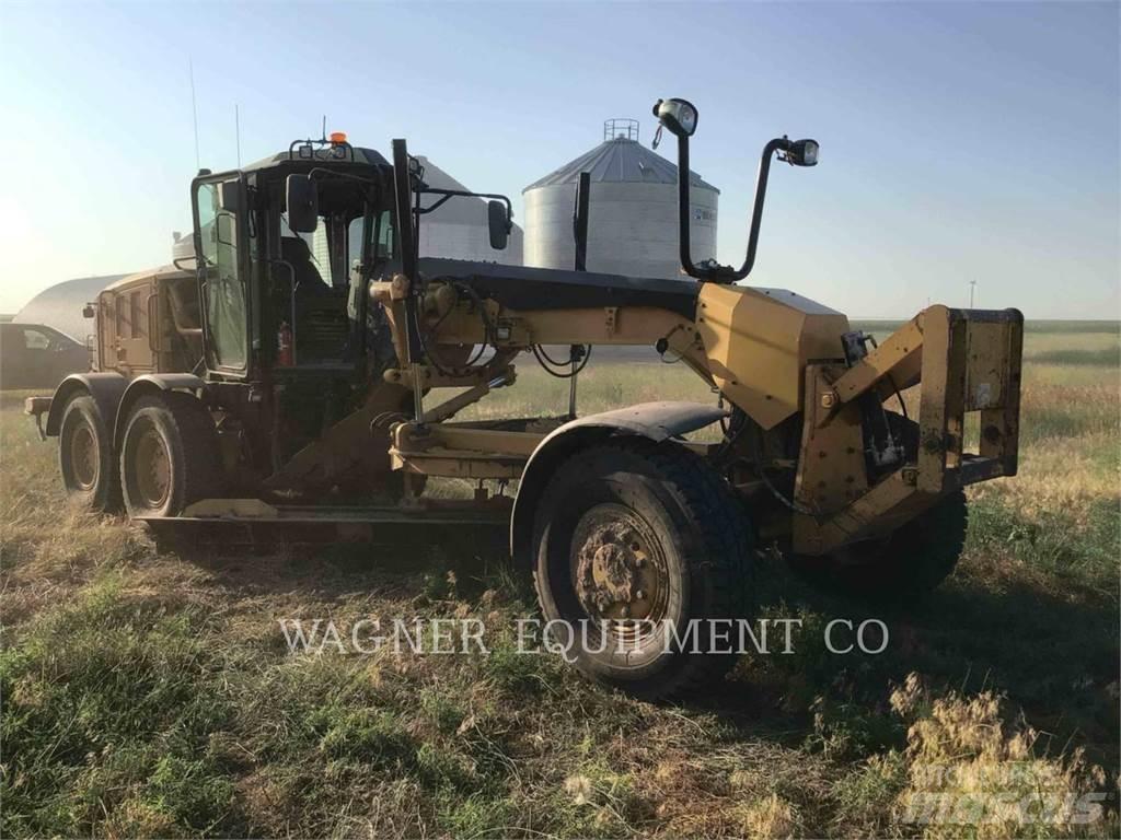 CAT 140M2 AWD Równiarki