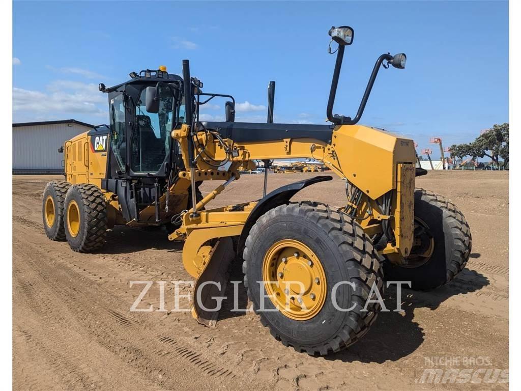 CAT 140M2AWD Równiarki