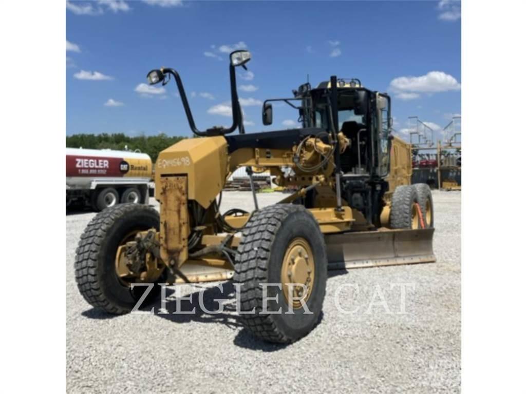 CAT 140M2AWD Równiarki