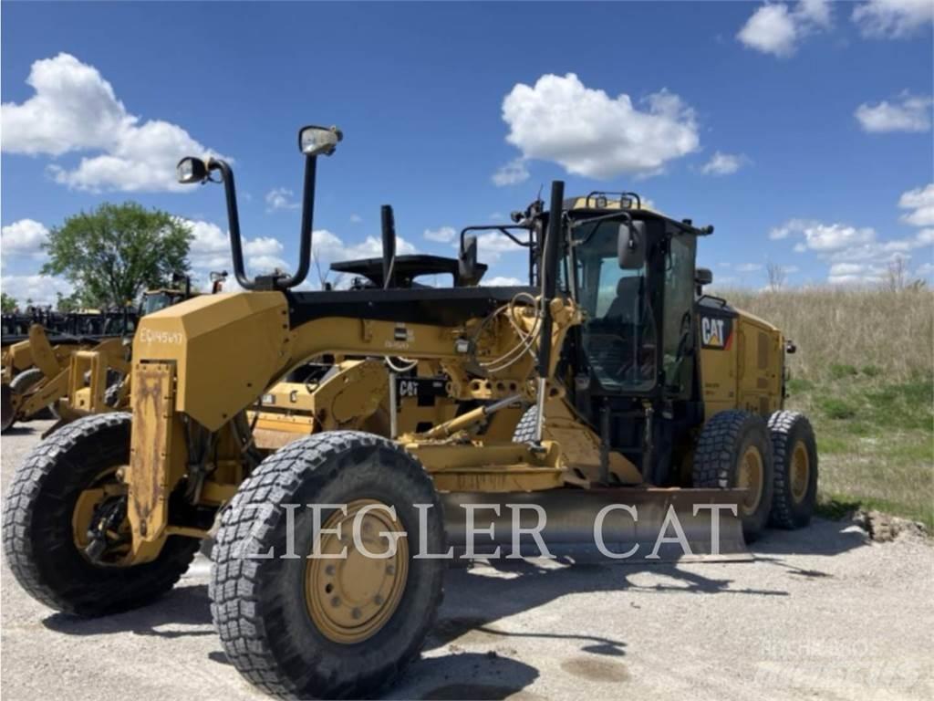 CAT 140M2AWD Równiarki