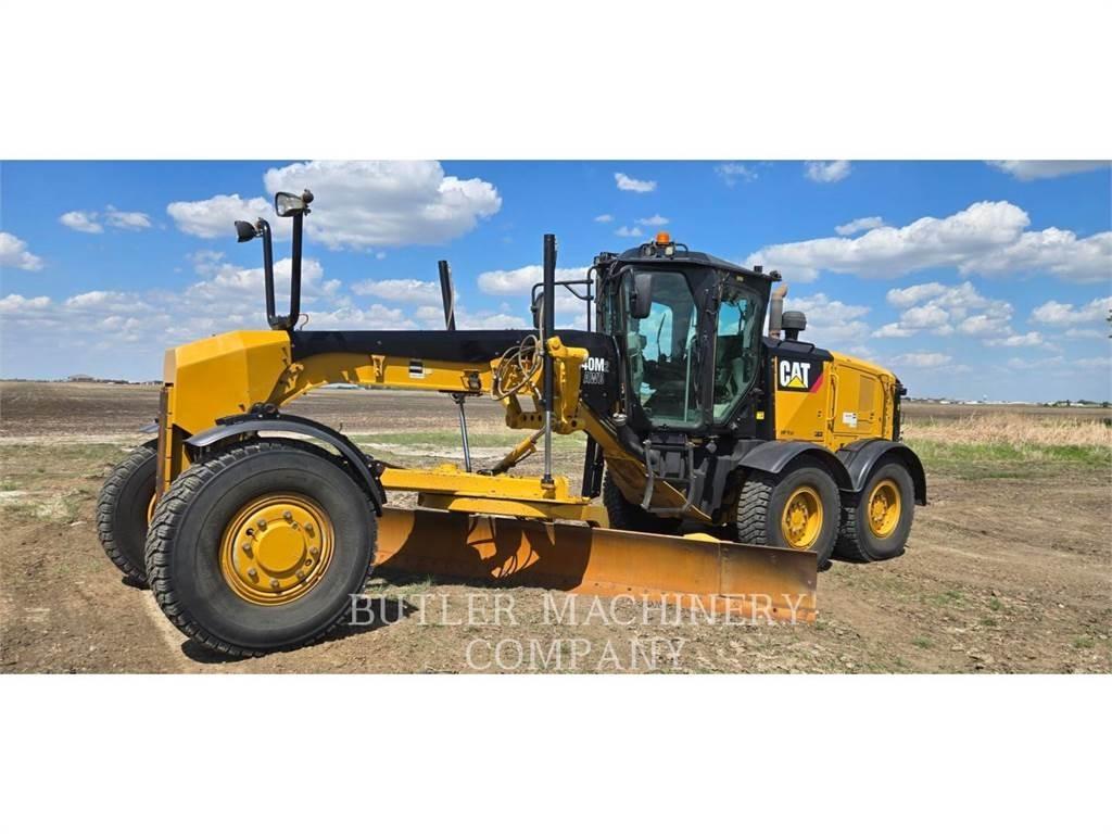 CAT 140M2AWD Równiarki
