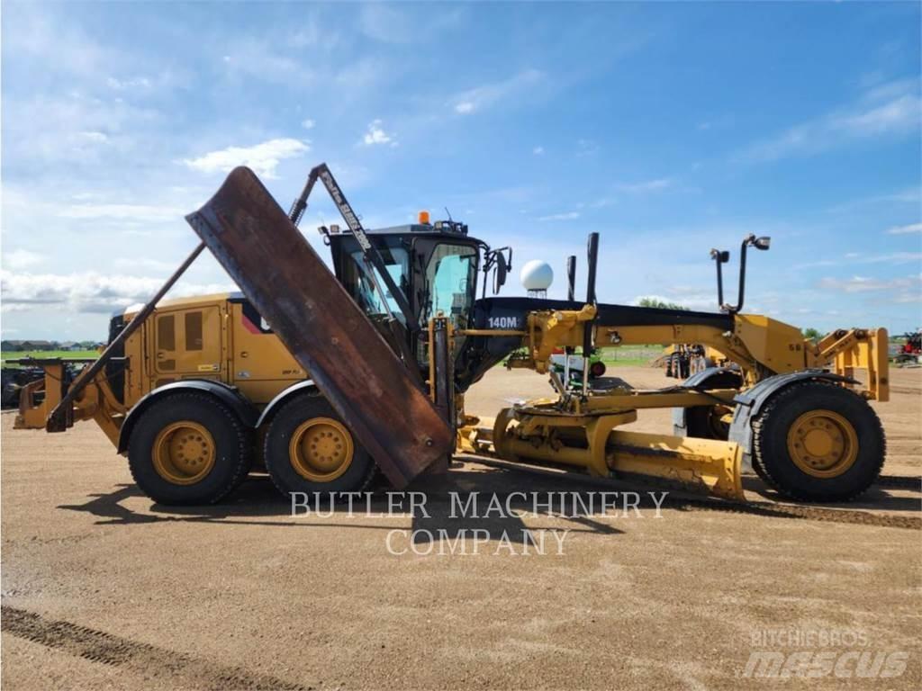 CAT 140M2AWD Równiarki