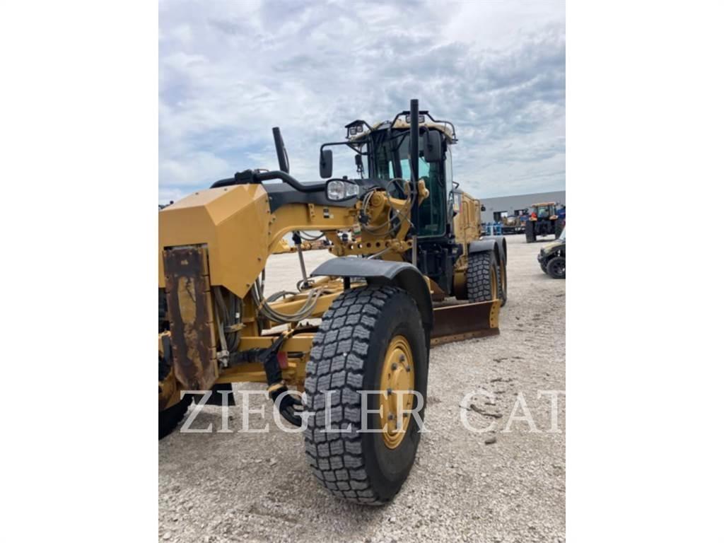 CAT 140M2AWD Równiarki