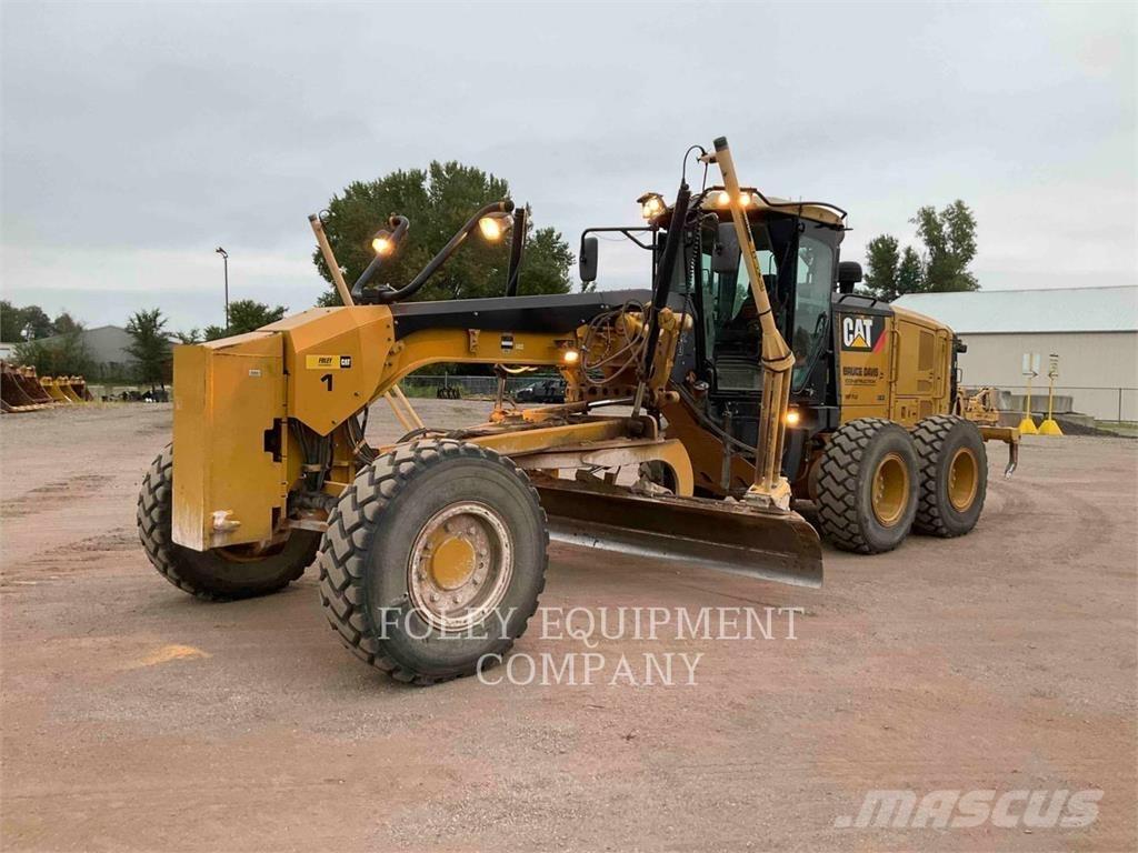 CAT 140M2AWD Równiarki