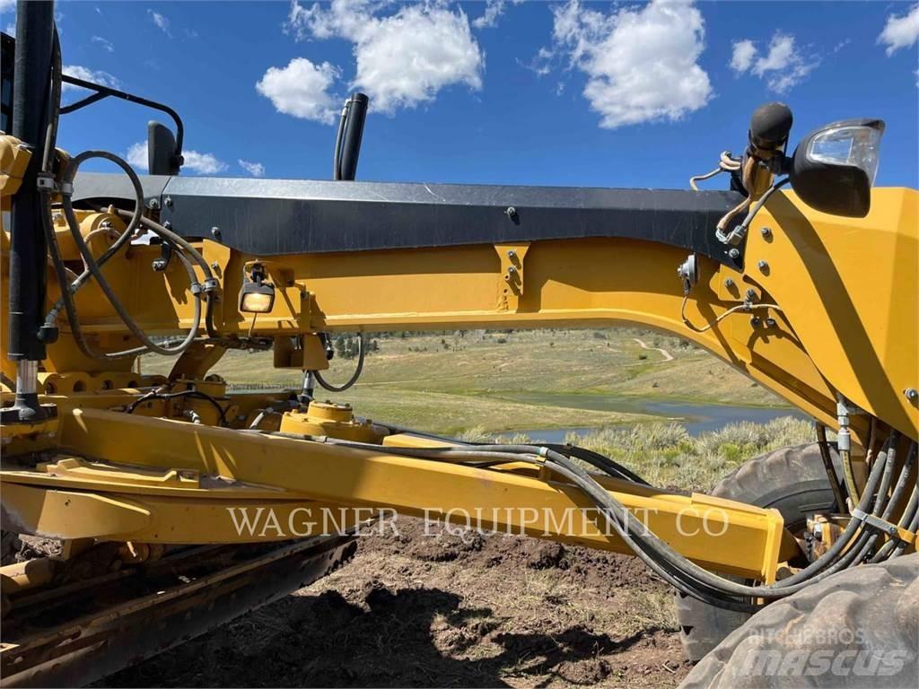 CAT 140M3 Równiarki