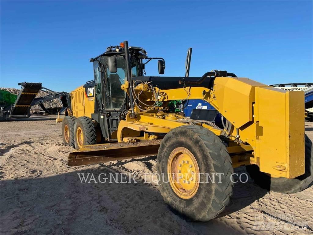 CAT 140M3 Równiarki