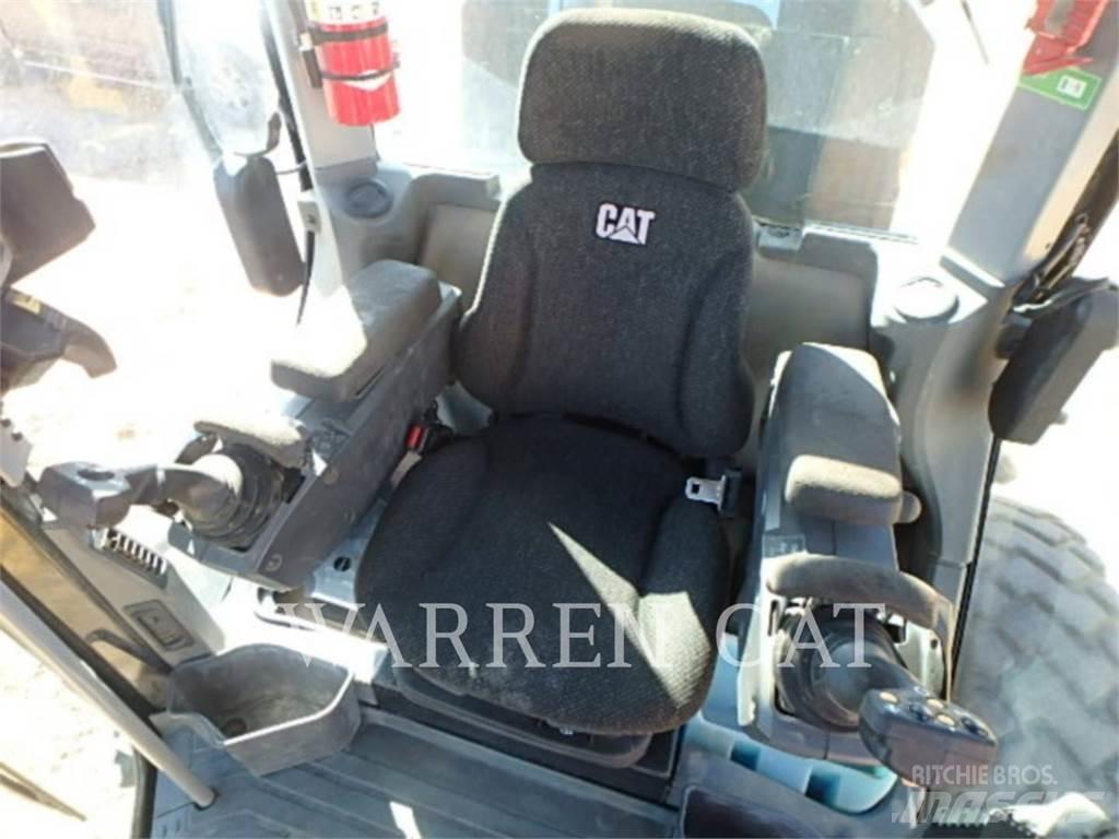 CAT 140M3 Równiarki